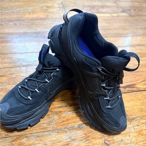 Nike Men's Black Athletic Trail Shoes- Like New